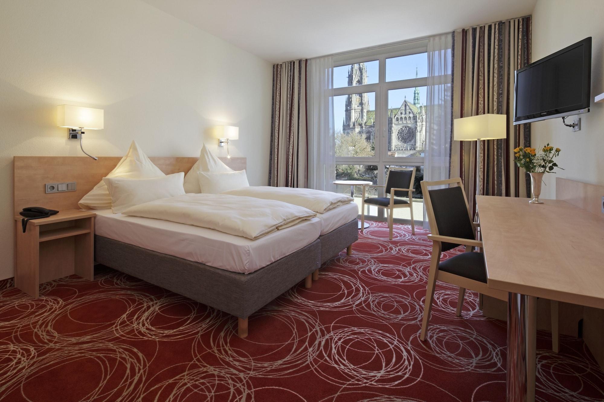 Hotel Loewengarten Speyer Ruang foto