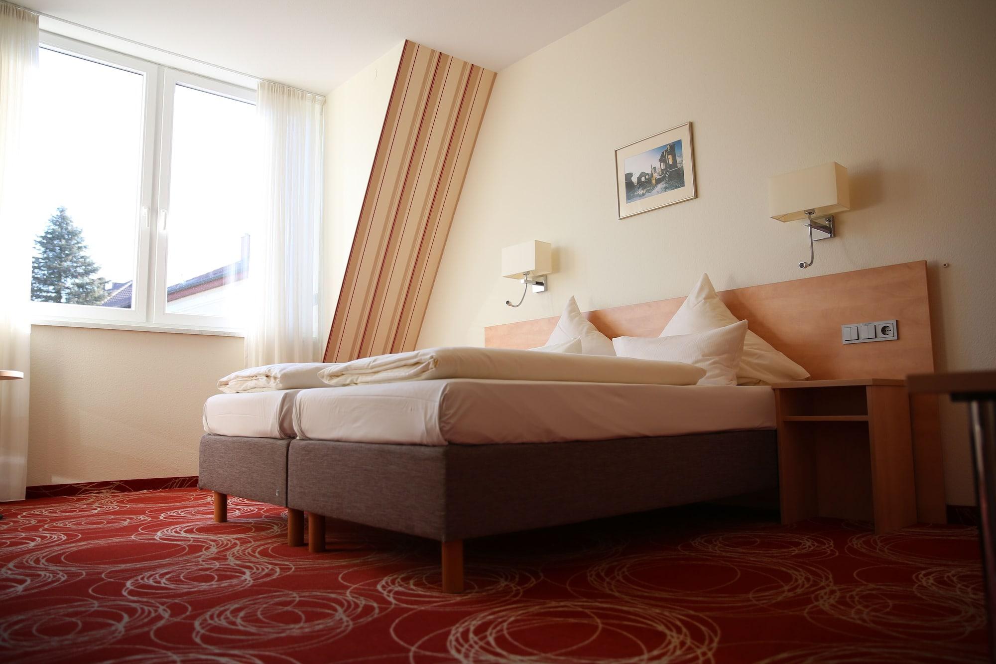 Hotel Loewengarten Speyer Bagian luar foto