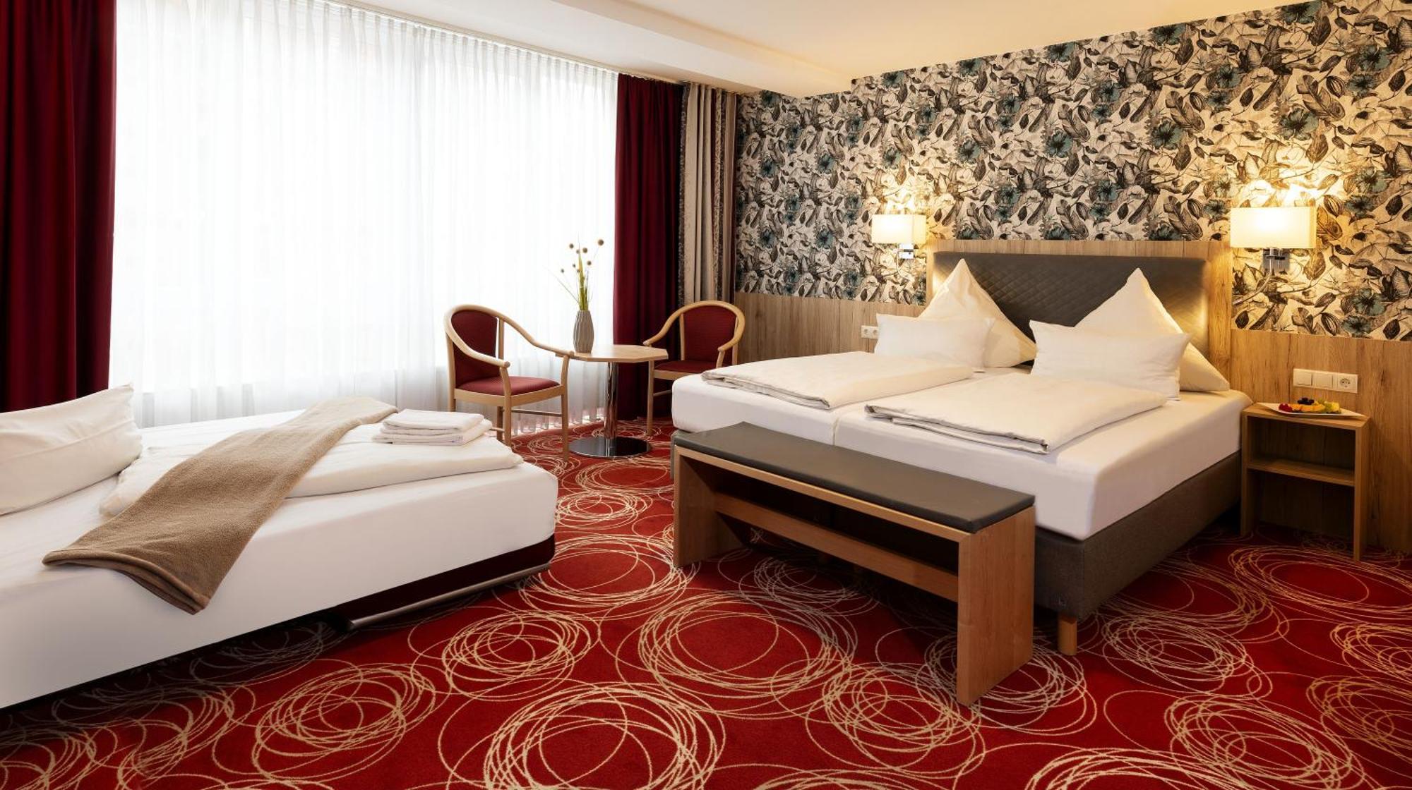 Hotel Loewengarten Speyer Bagian luar foto