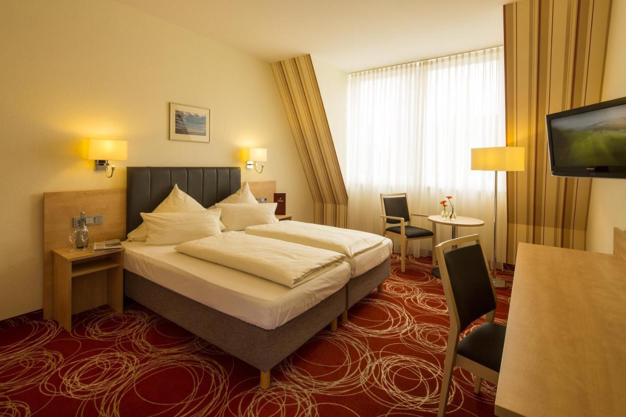 Hotel Loewengarten Speyer Bagian luar foto